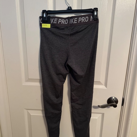 NWOT Nike Pro Tights - Picture 3 of 5